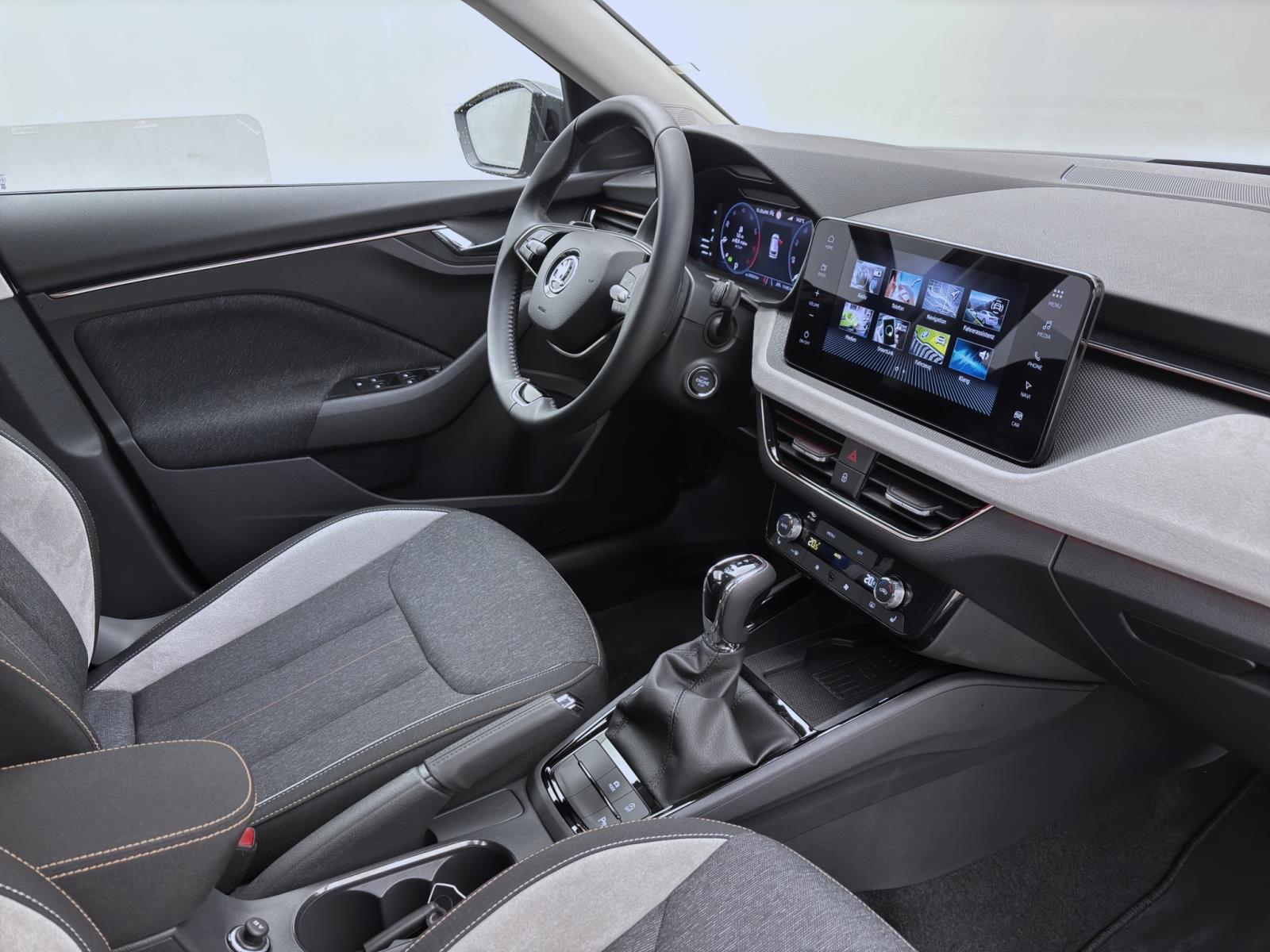 Skoda Kamiq 1.0 TSI DSG DRIVE AHK MATRIX NAVI ACC
