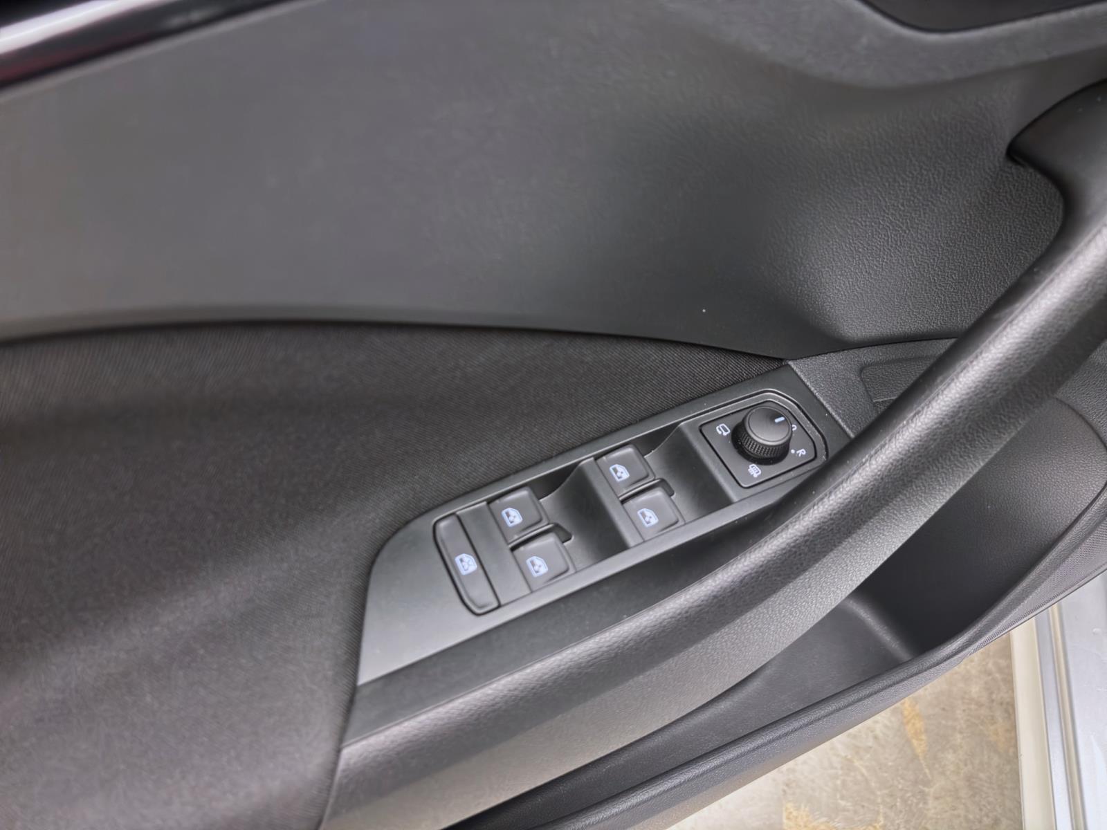 Skoda Kamiq 1.0 TSI DRIVE AHK NAVI MATRIX KAMERA