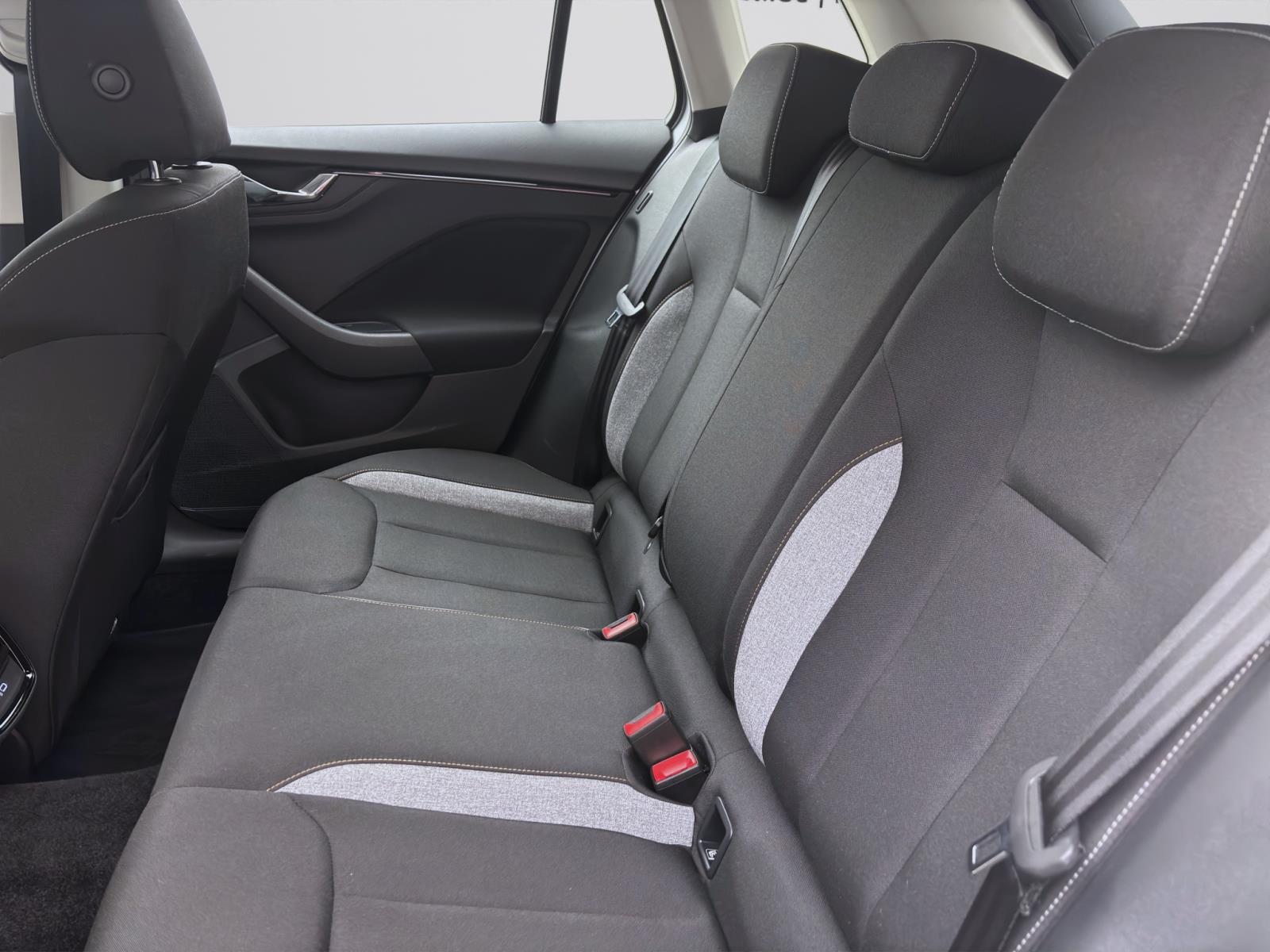 Skoda Kamiq 1.0 TSI DRIVE AHK NAVI MATRIX KAMERA