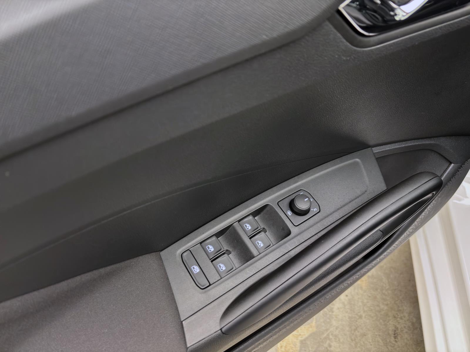 Skoda Fabia 1.0 TSI DSG SELECTION KLIMA PDC SITZHZG DAB+
