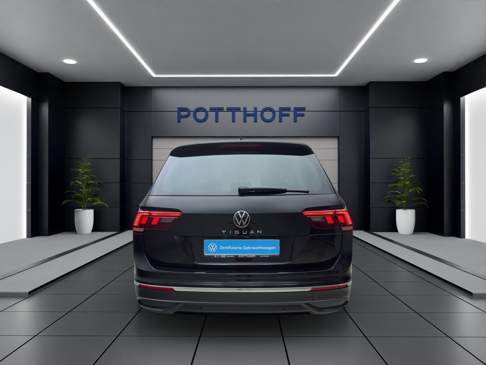 Volkswagen Tiguan 1.5 TSI Active Navi LED IQ.Drive RearView LaneAssist Sitzhzg