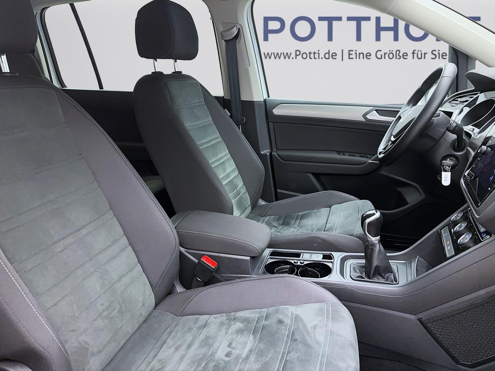 Volkswagen Touran 2.0 TDI ComfortlineNavi AHK ACC ParkAssist Sitzhzg