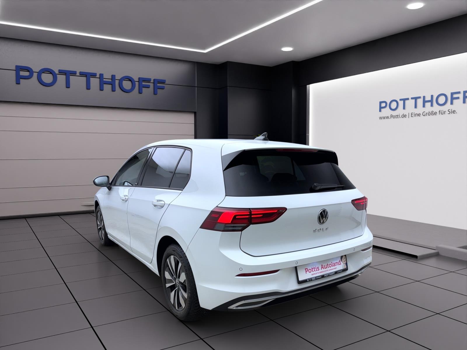 Volkswagen Golf 8 2.0 TDI DSG MoveNavi AHK LED RearView ACC Sitzhzg