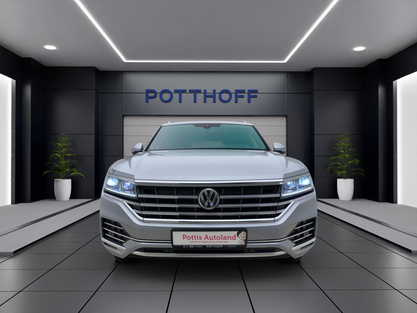 Volkswagen Touareg 3.0 TDI V6 Tiptronic 4Motion Standhzg AHK Luft Navi LED RearView HUD
