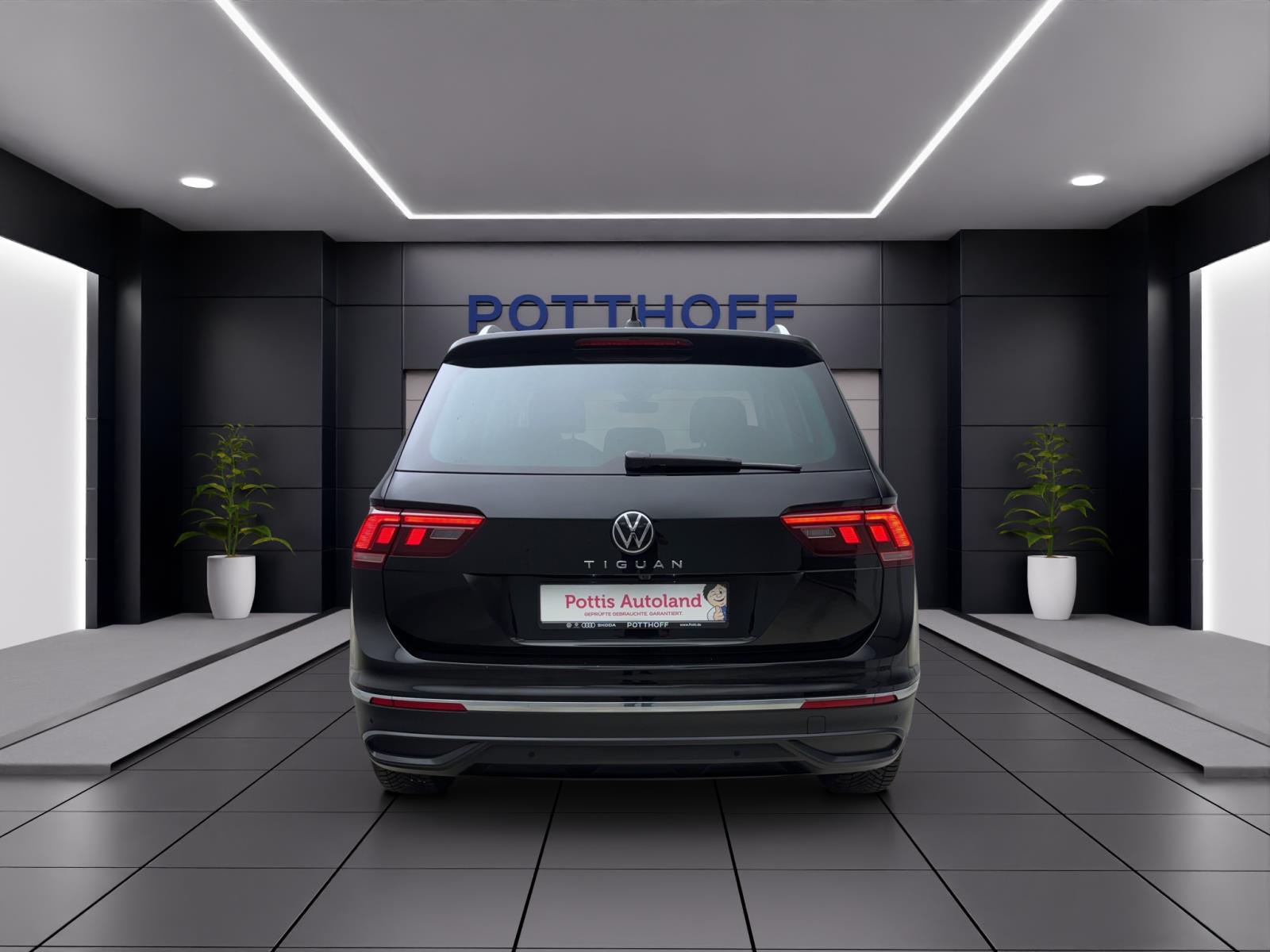 Volkswagen Tiguan 2.0 TDI Move Navi AHK LED RearView ACC
