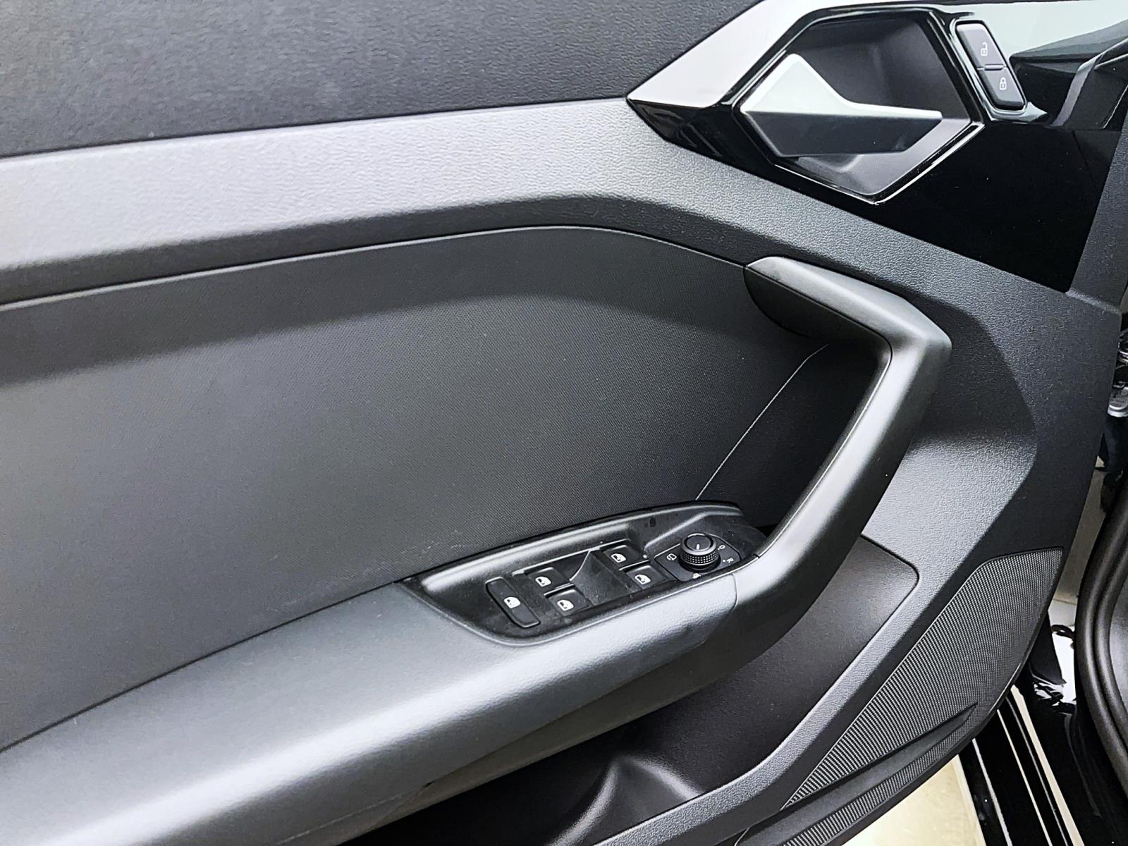 Audi A1 Sportback 25 TFSI PDC LED Sitzhzg Tempo Klima