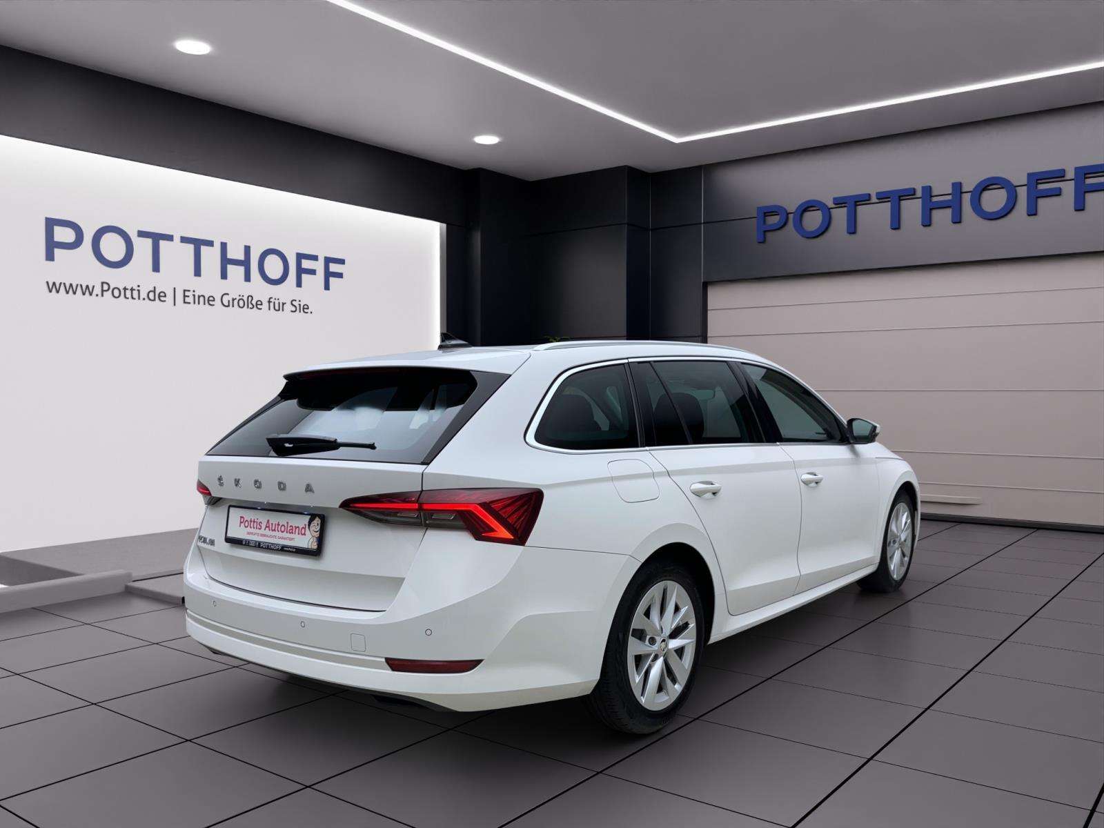 Skoda Octavia Combi 2.0 TDI StyleAHK ACC PDC LED Navi SmartLink Sitzhzg