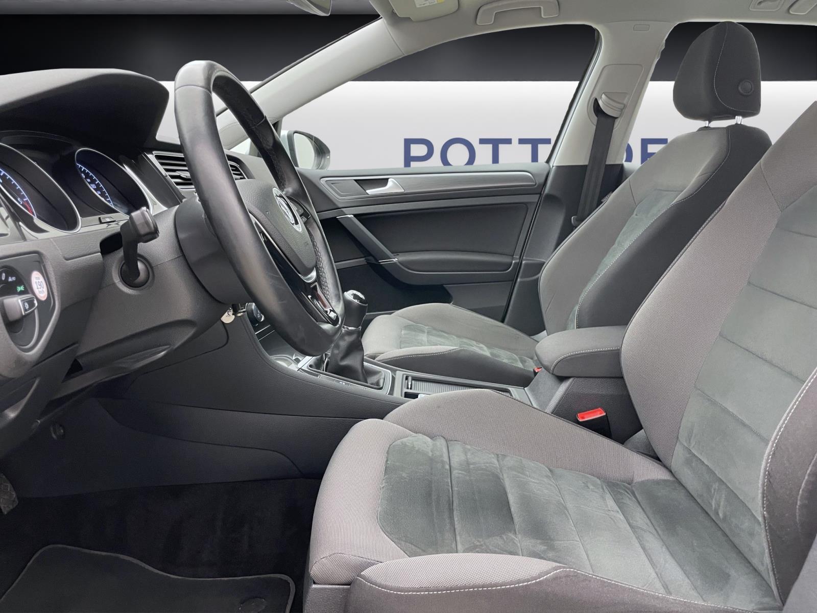 Volkswagen Golf Variant 7 VII 1.6 TDI ComfortlineNavi Sitzhzg ACC LightAssist