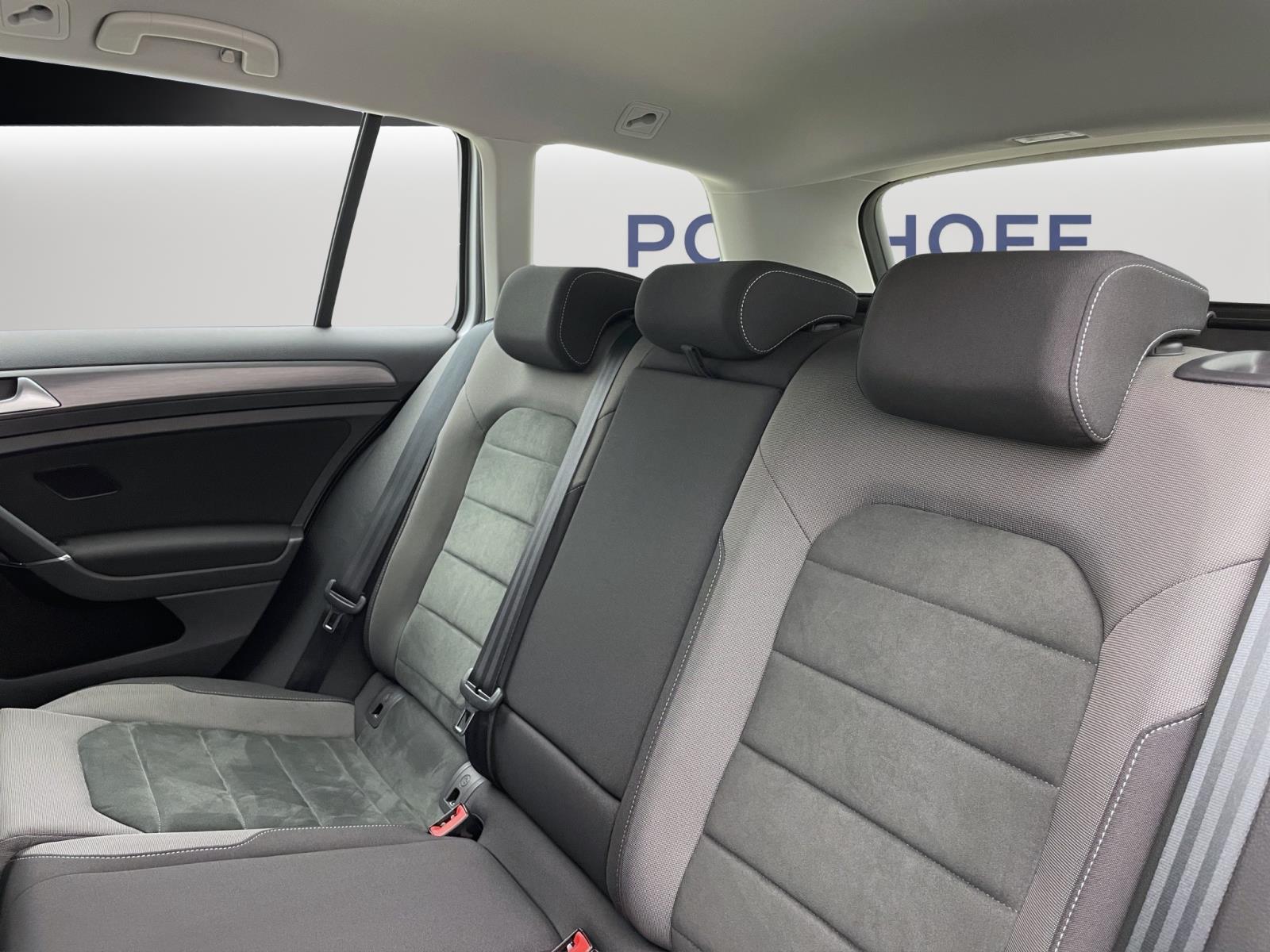 Volkswagen Golf Variant 7 VII 1.6 TDI ComfortlineNavi Sitzhzg ACC LightAssist
