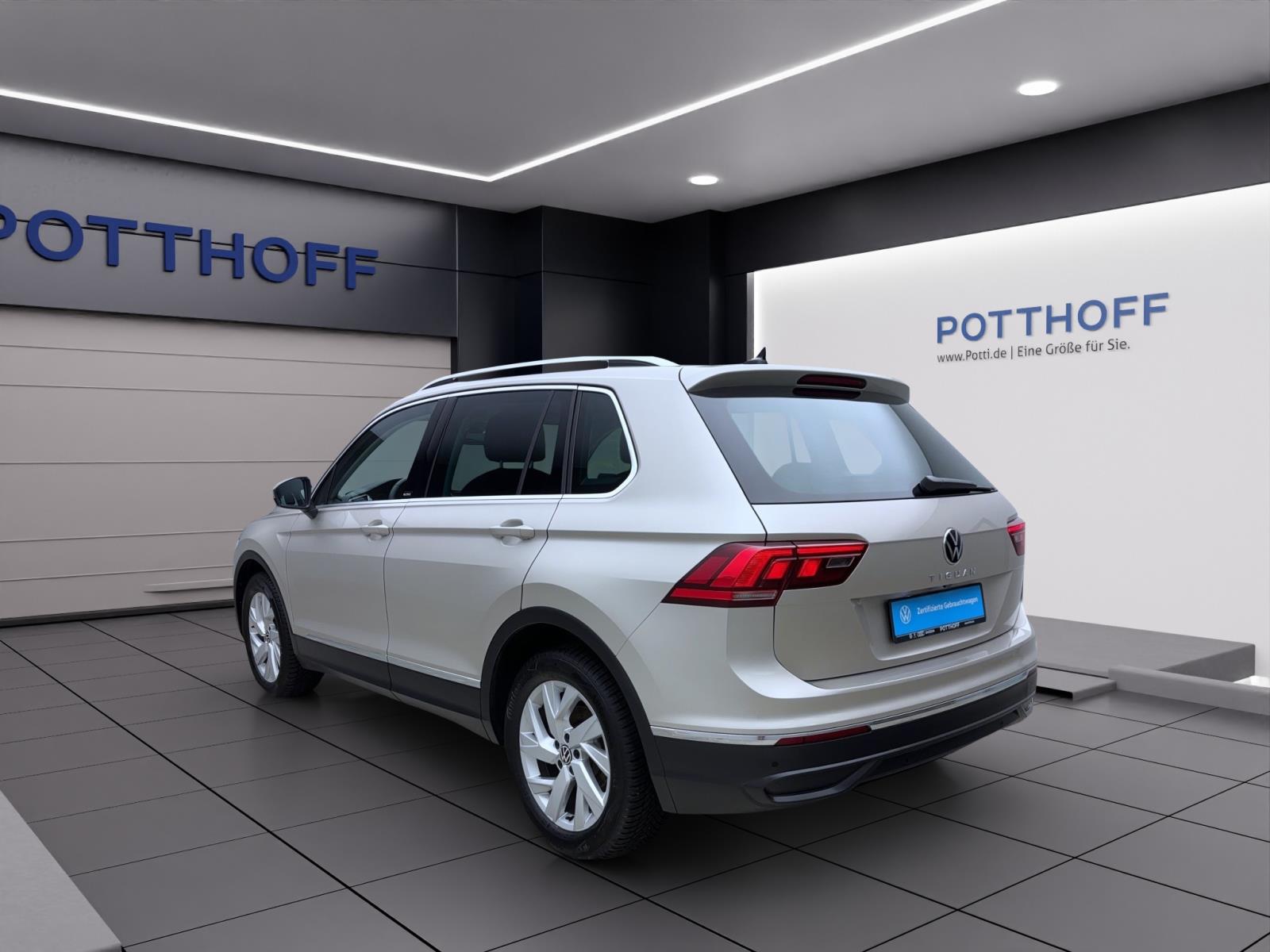 Volkswagen Tiguan 1.5 TSI Move Navi LED RearView LaneAssist Sitzhzg
