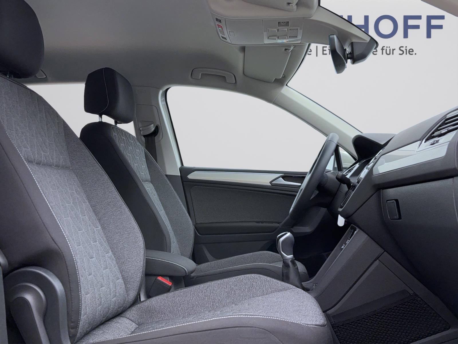 Volkswagen Tiguan 1.5 TSI Move Navi LED RearView LaneAssist Sitzhzg