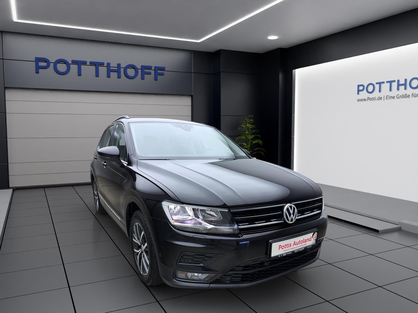 Volkswagen Tiguan 1.5 TSI ComfortlineAHK RearView Sitzhzg LaneAssist