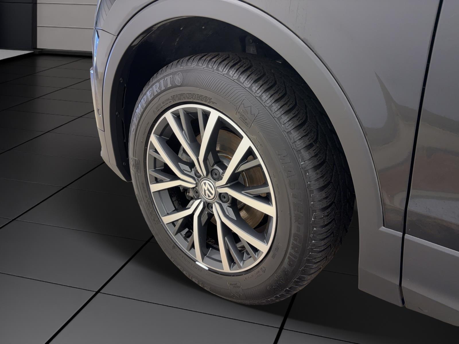 Volkswagen Tiguan 1.5 TSI ComfortlineAHK RearView Sitzhzg LaneAssist