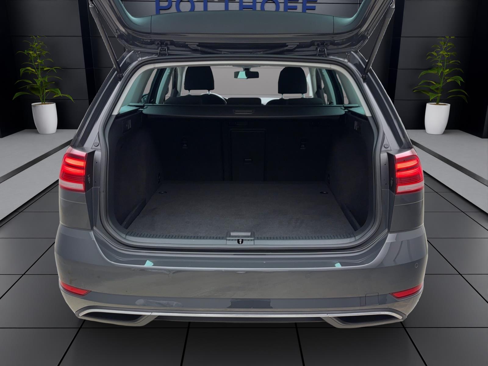 Volkswagen Golf Variant 7 VII 1.5 TSI DSG Comfortline Navi RearAssist Climatronic FrontAssist