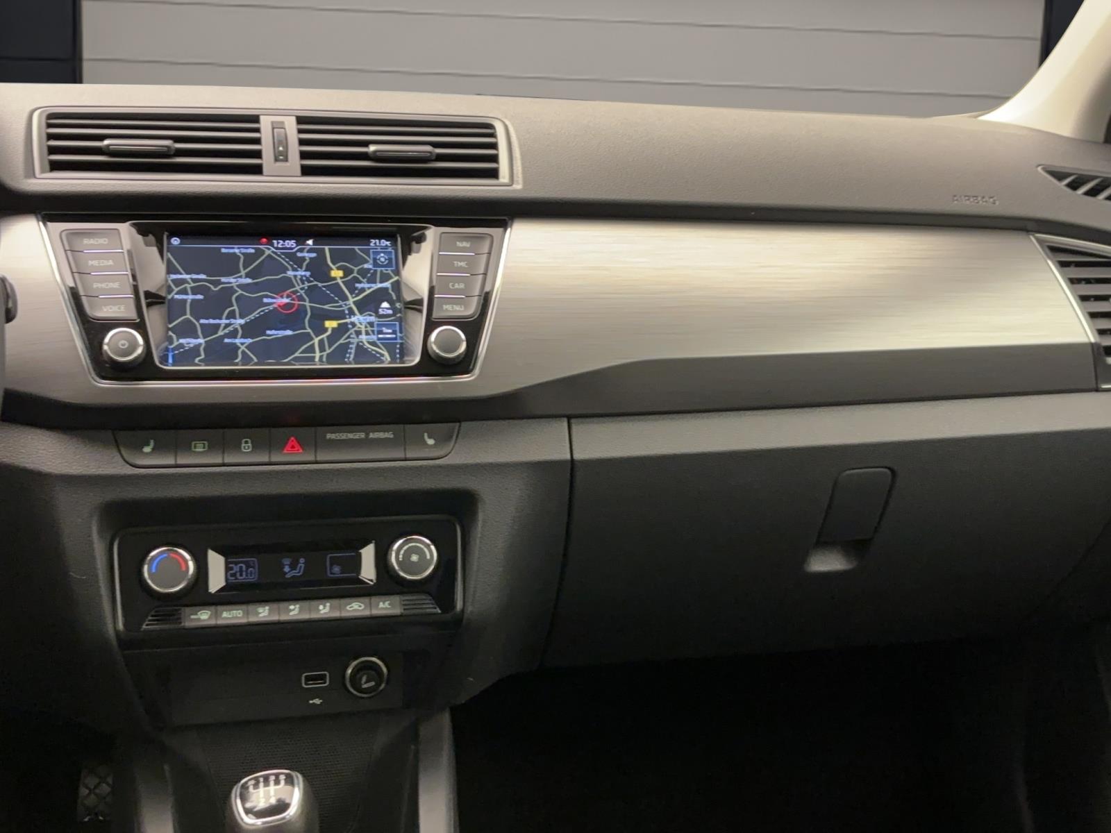 Skoda Fabia Combi 1.0 TSI AmbitionNavi Sitzhzg BlindSpot LightAssist