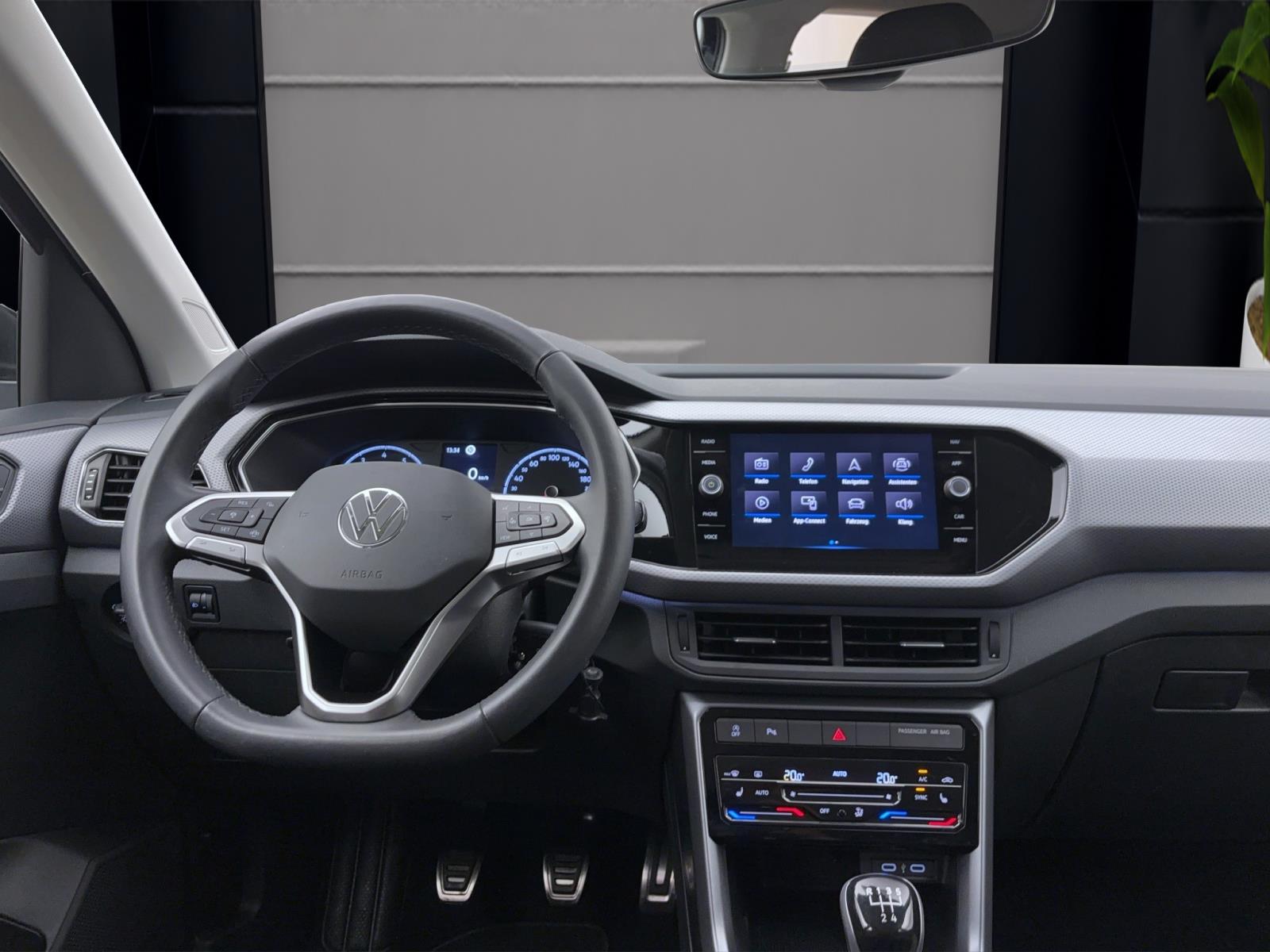 Volkswagen T-Cross 1.0 TSI Active Navi ACC Sitzhzg LightAssist
