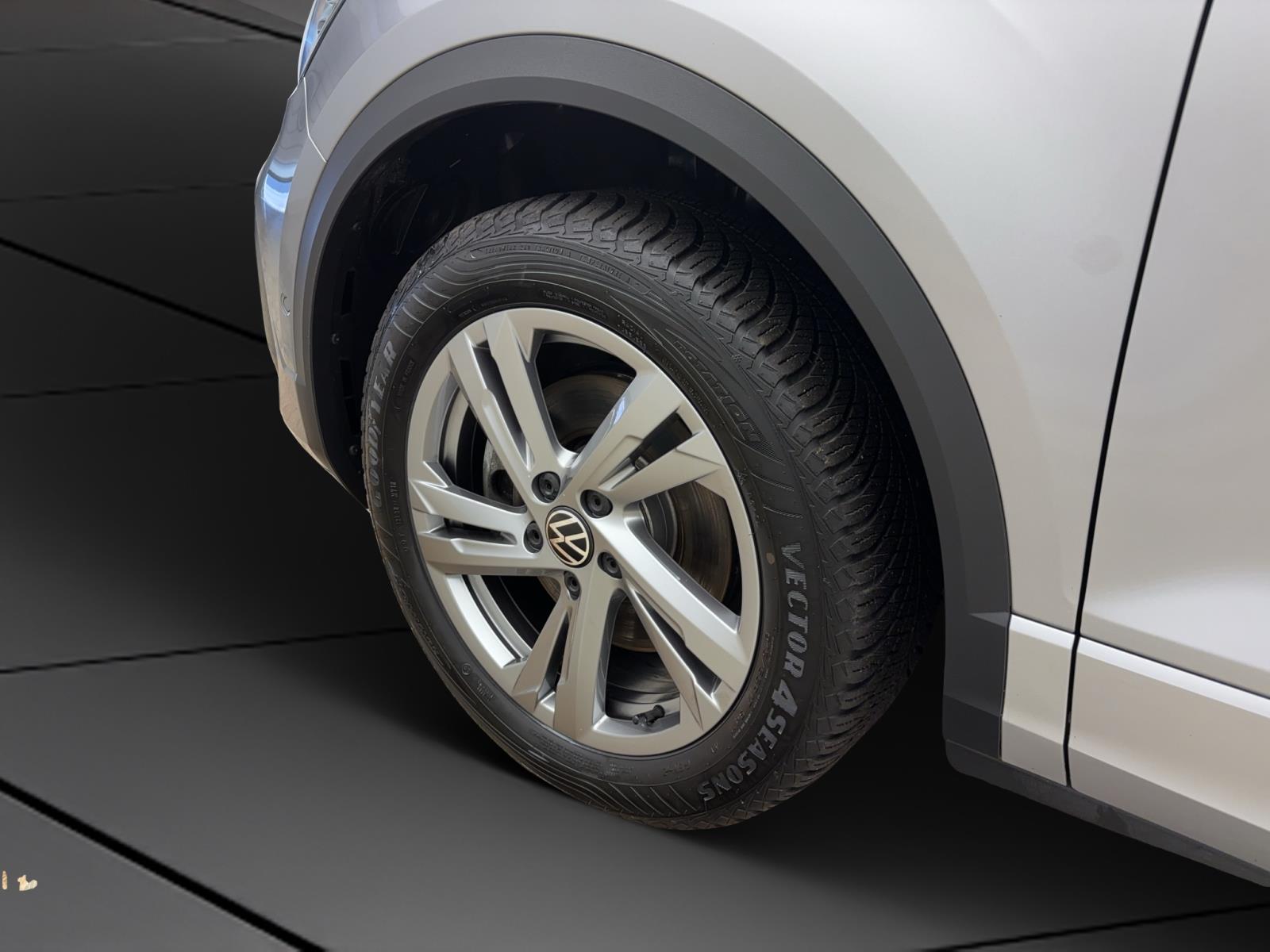 Volkswagen T-Roc 2.0 TDI DSG R-LineNavi AHK LED+ RearView Sitzhzg