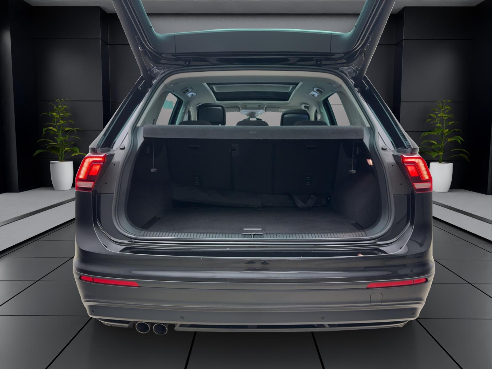 Volkswagen Tiguan 2.0 TDI DSG Comfortline 4Motion Pano AHK Navi ACC LED Sitzhzg