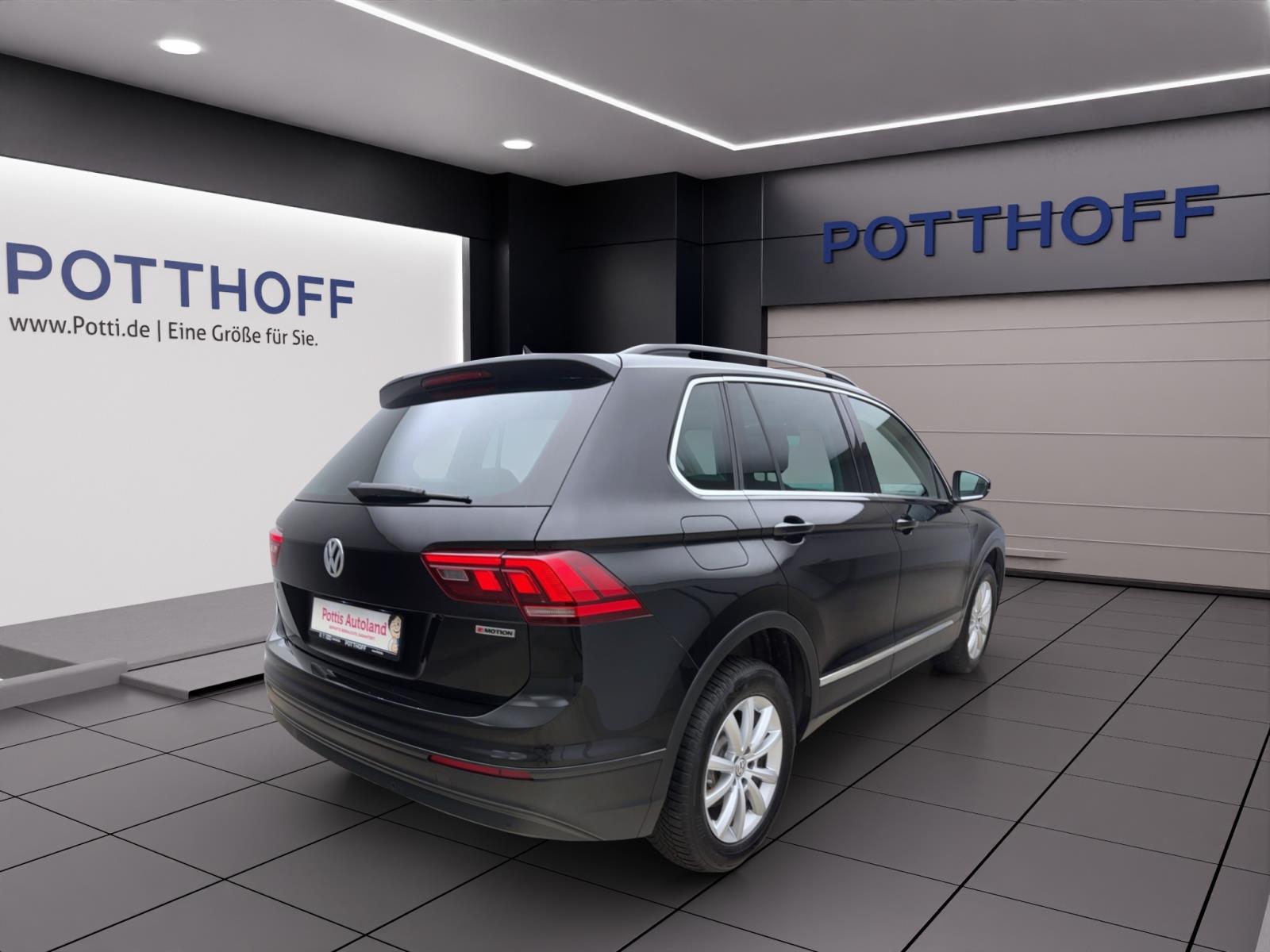 Volkswagen Tiguan 2.0 TDI DSG Comfortline 4Motion Pano AHK Navi ACC LED Sitzhzg