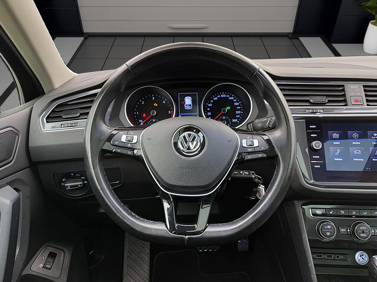 Volkswagen Tiguan 2.0 TDI DSG Comfortline 4Motion Pano AHK Navi ACC LED Sitzhzg