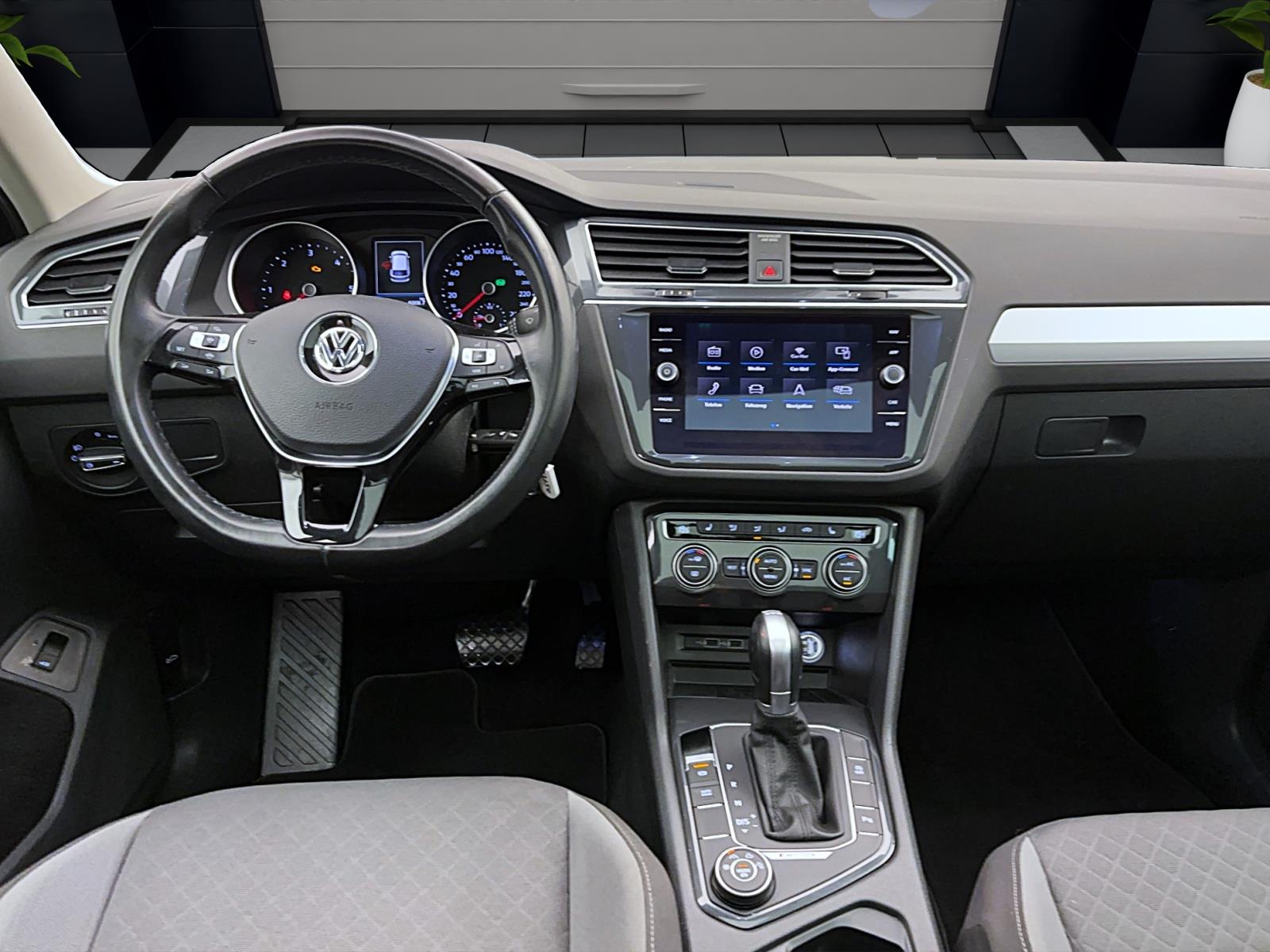 Volkswagen Tiguan 2.0 TDI DSG Comfortline 4Motion Pano AHK Navi ACC LED Sitzhzg
