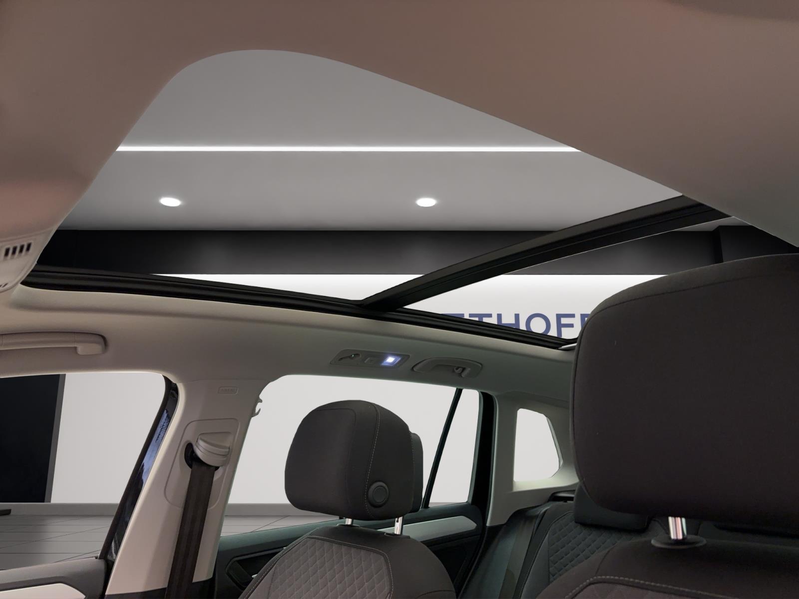 Volkswagen Tiguan 2.0 TDI DSG Comfortline 4Motion Pano AHK Navi ACC LED Sitzhzg