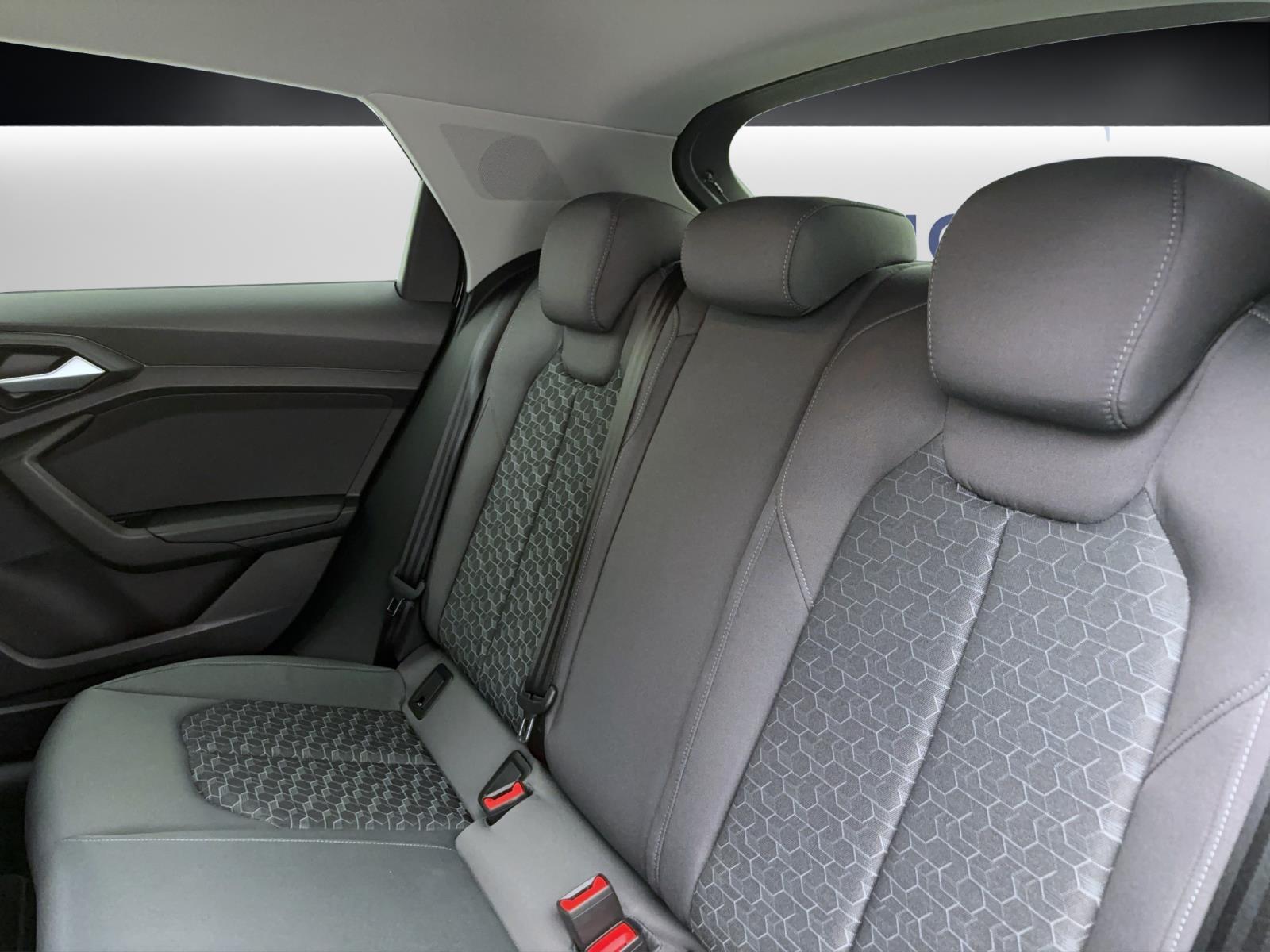 Audi A1 Sportback 30 TFSI advancedPDC LED Sitzhzg
