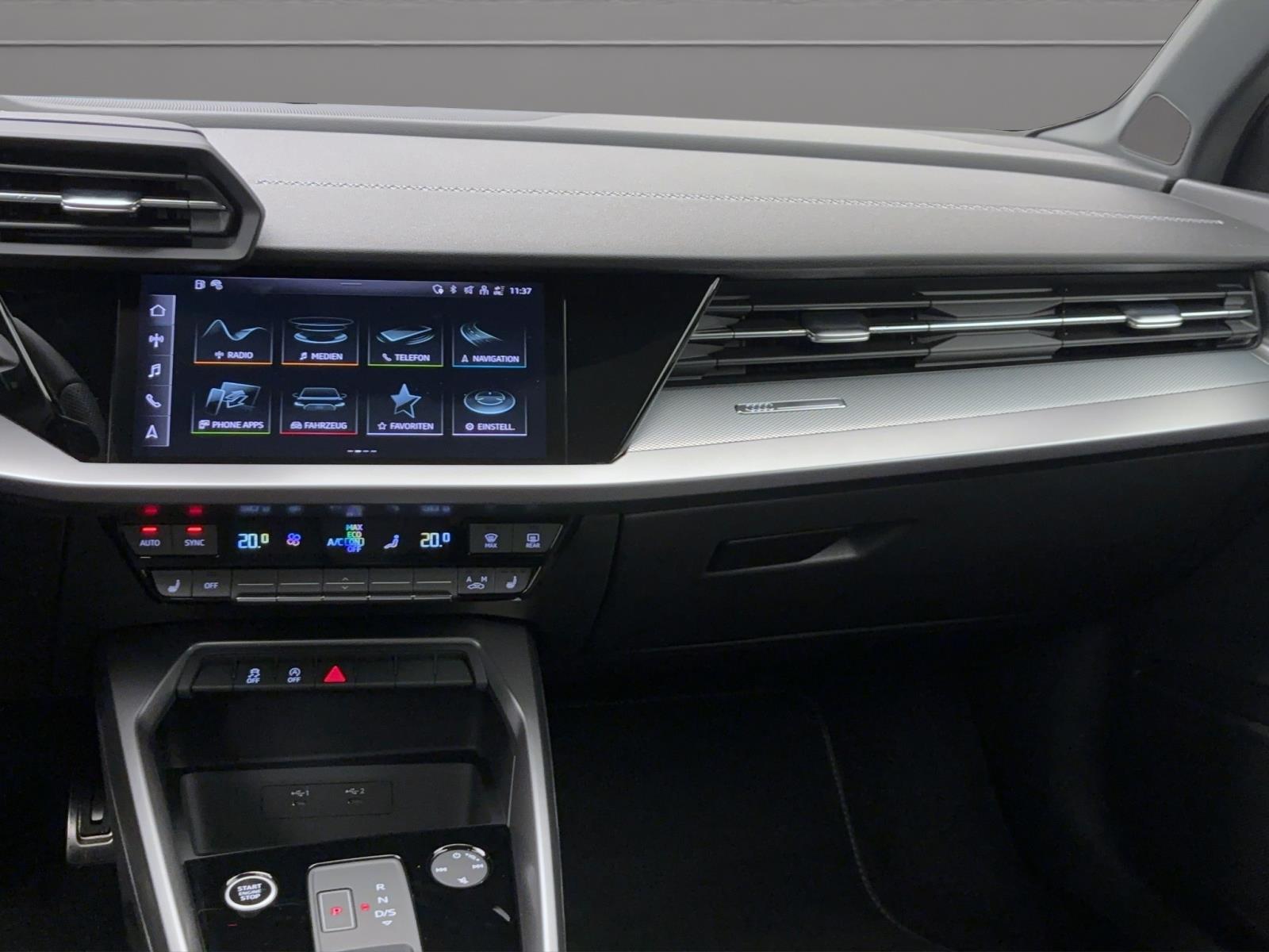 Audi A3 Limousine 35 TDI S linePano AHK ACC LED Navi Sitzhzg