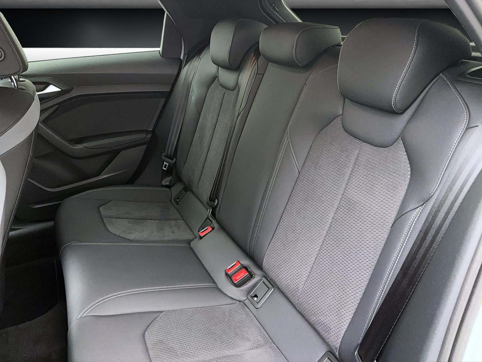 Audi A1 Sportback 35 TFSI S lineACC PDC LED Sitzhzg Klima