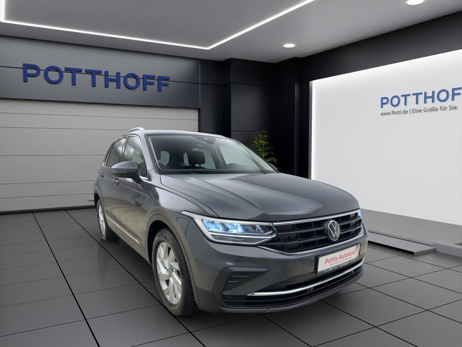 Volkswagen Tiguan 2.0 TDI MoveNavi AHK RearView LED ACC LightAssist