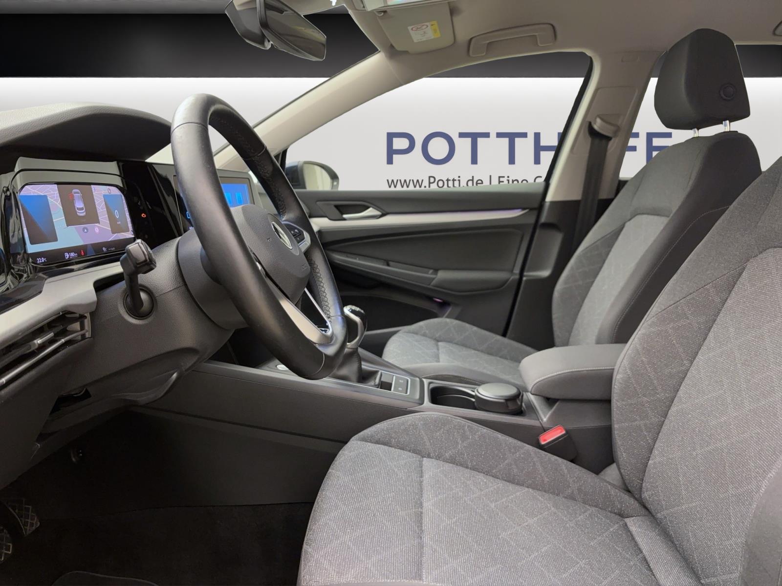Volkswagen Golf 1.5 TSI LIFE NAVI LED ACC LANEASSIST