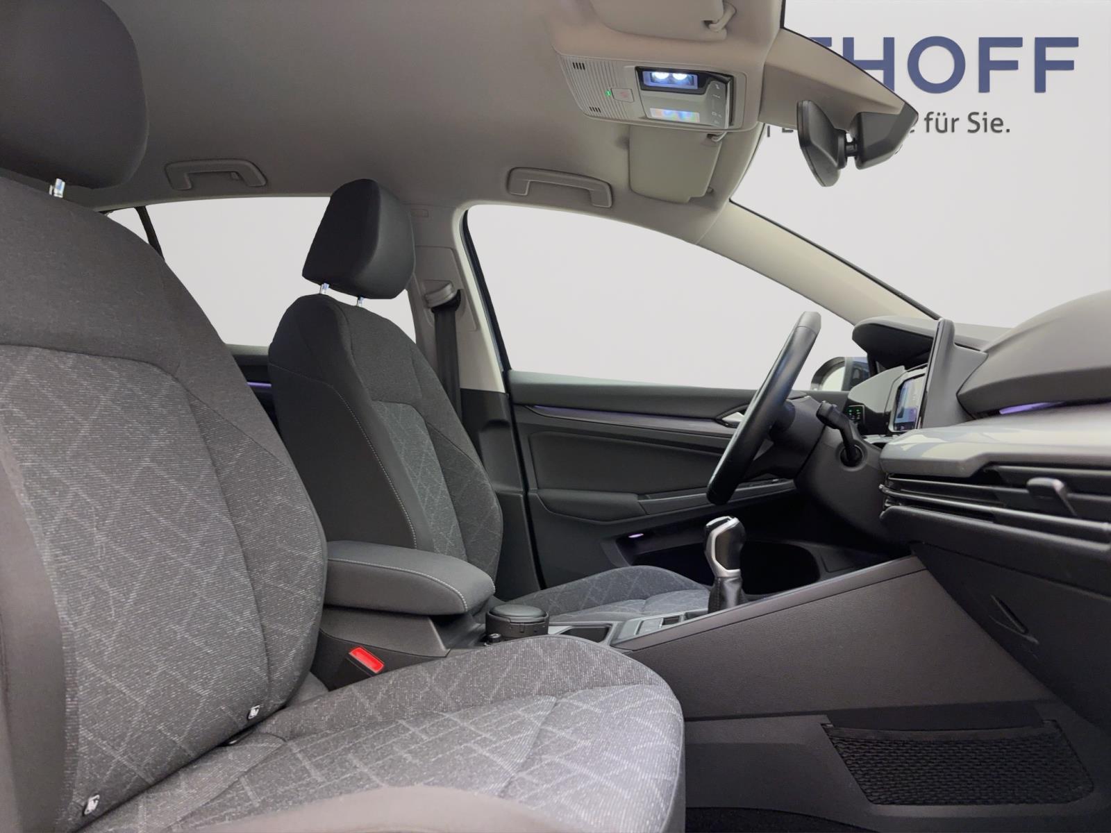 Volkswagen Golf 1.5 TSI LIFE NAVI LED ACC LANEASSIST
