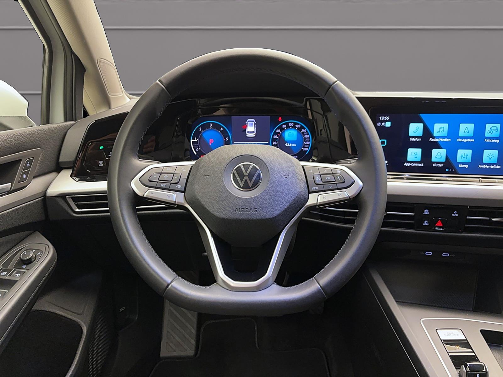 Volkswagen Golf Variant 8 2.0 TDI DSG Life AHK PDC Kamera LED Navi AppConnect