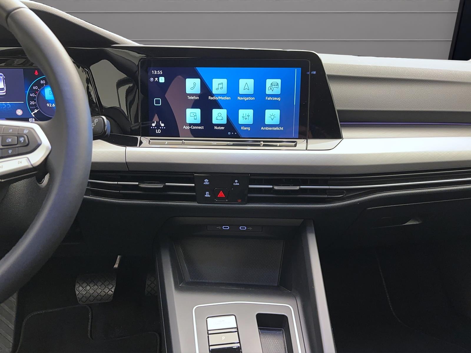 Volkswagen Golf Variant 8 2.0 TDI DSG Life AHK PDC Kamera LED Navi AppConnect