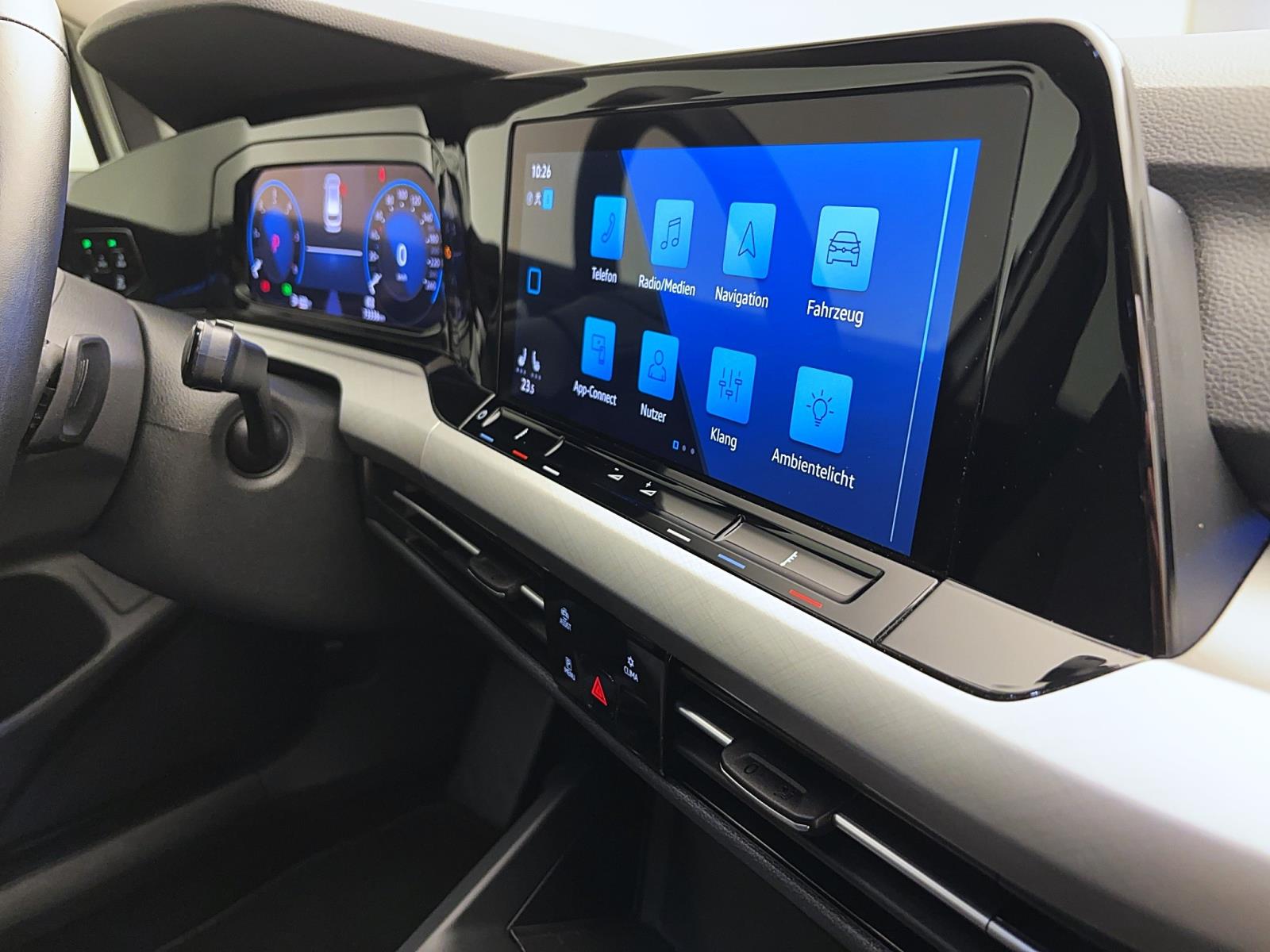 Volkswagen Golf Variant 2.0 TDI DSG LIFE NAVI ACC KAMERA LED