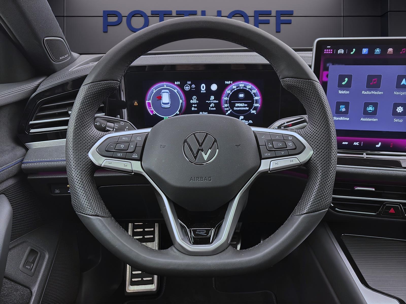 Volkswagen Passat Variant 2.0 TDI DSG R-LINE BLACK STYLE STANDHZG PANO