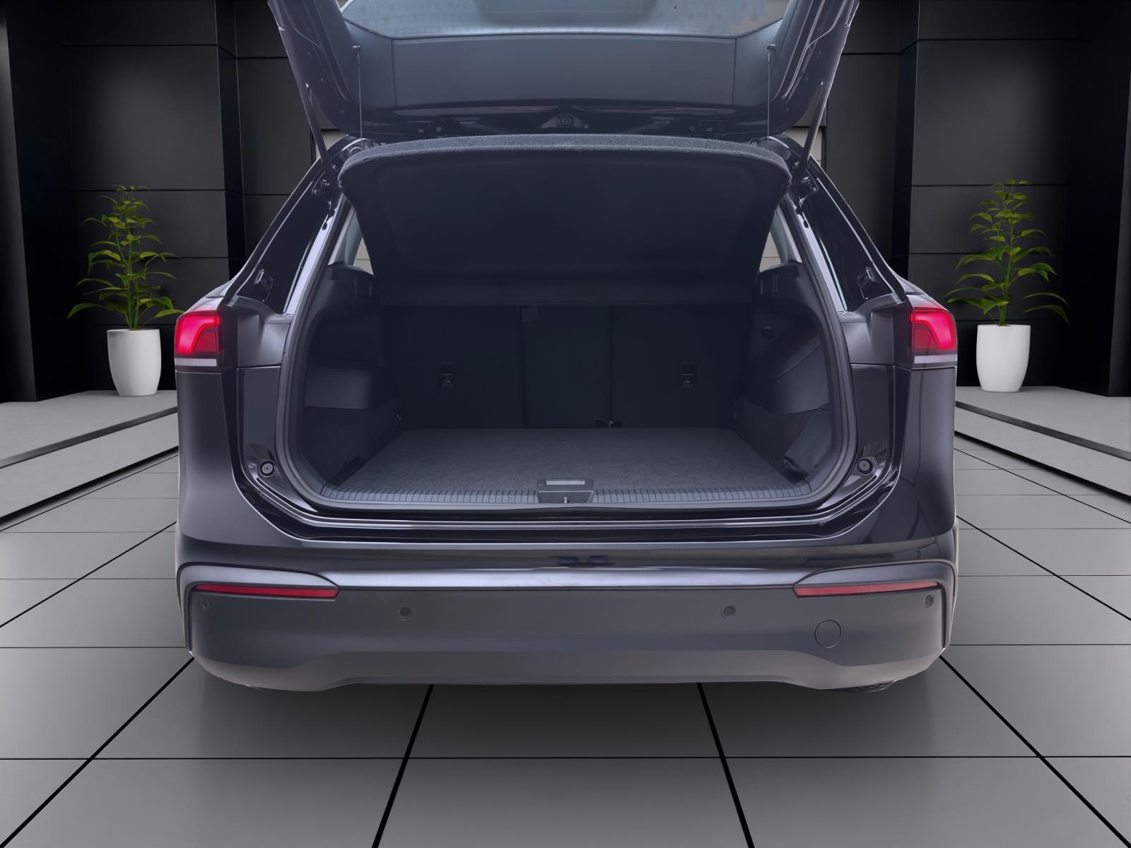 Volkswagen Tiguan 1.5 eTSI DSG LIFE AHK ACC KAMERA LED SITZHZG