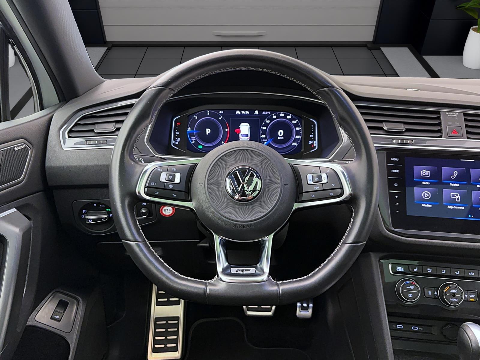 Volkswagen Tiguan Allspace 2.0 TDI DSG Highline 4Motion R-LineStandhzg Pano AHK ACC DCC AreaView