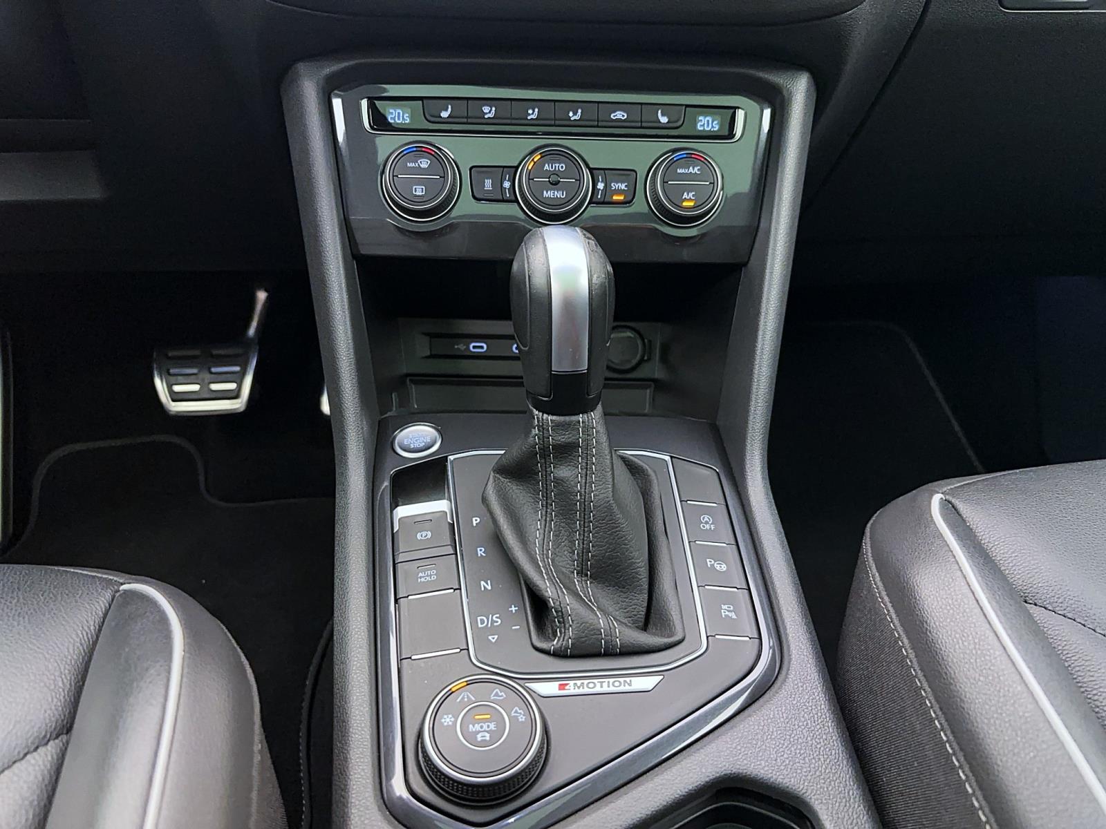 Volkswagen Tiguan Allspace 2.0 TDI DSG Highline 4Motion R-LineStandhzg Pano AHK ACC DCC AreaView