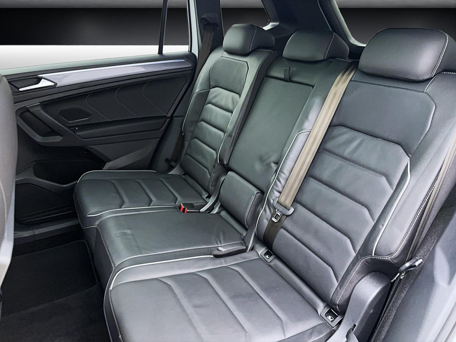 Volkswagen Tiguan Allspace 2.0 TDI DSG Highline 4Motion R-LineStandhzg Pano AHK ACC DCC AreaView