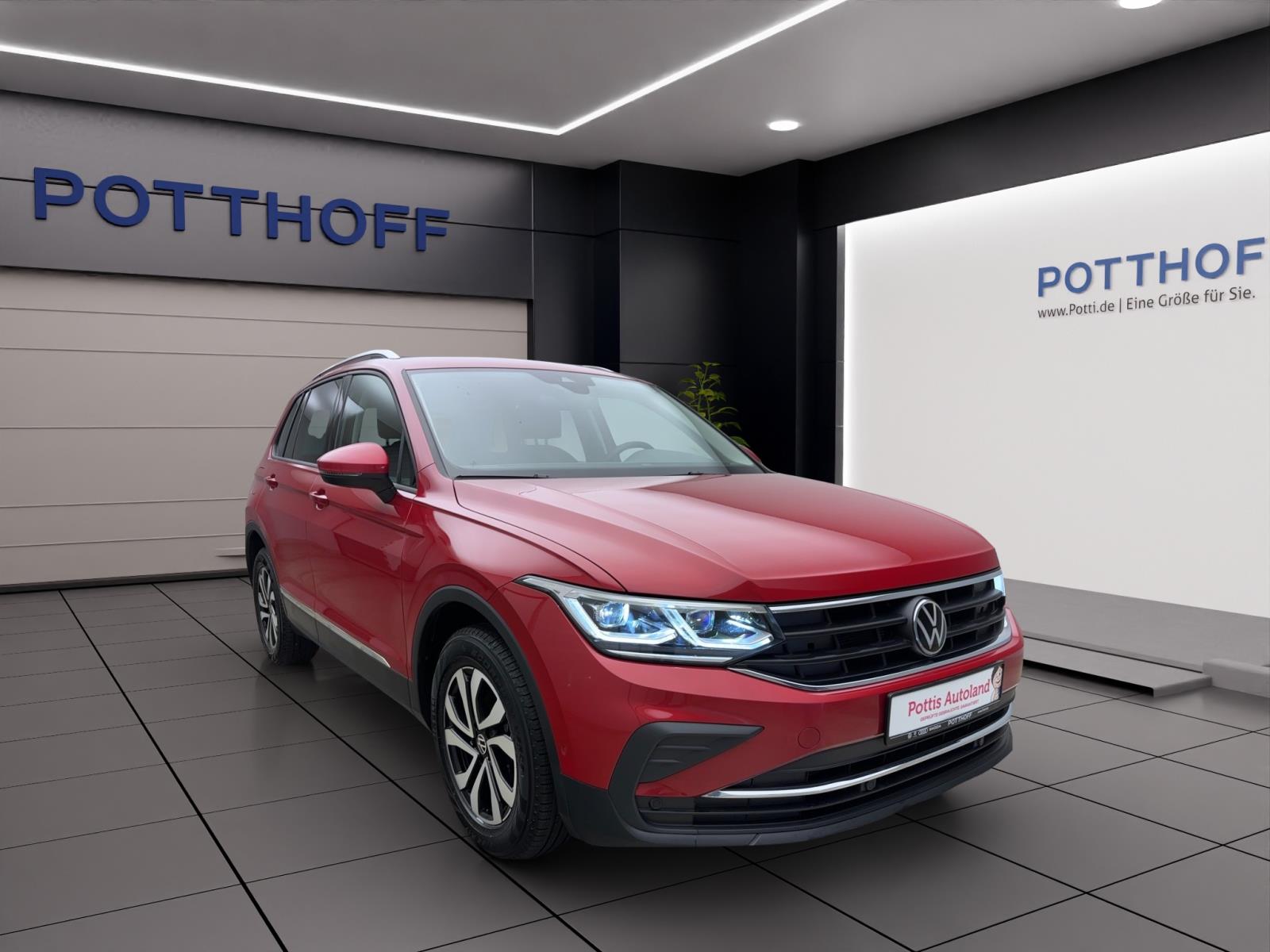 Volkswagen Tiguan 1.5 TSI DSG ActiveMatrix IQ.Drive Navi ACC Sitzhzg