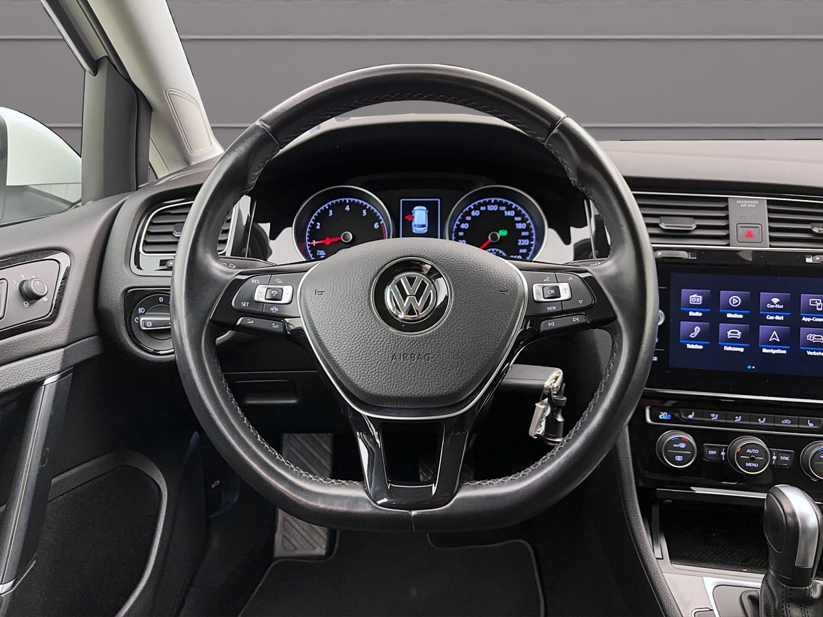 Volkswagen Golf Variant 7 VII 1.5 TSI DSG Highline ACC PDC LED Navi Sitzhzg Klima