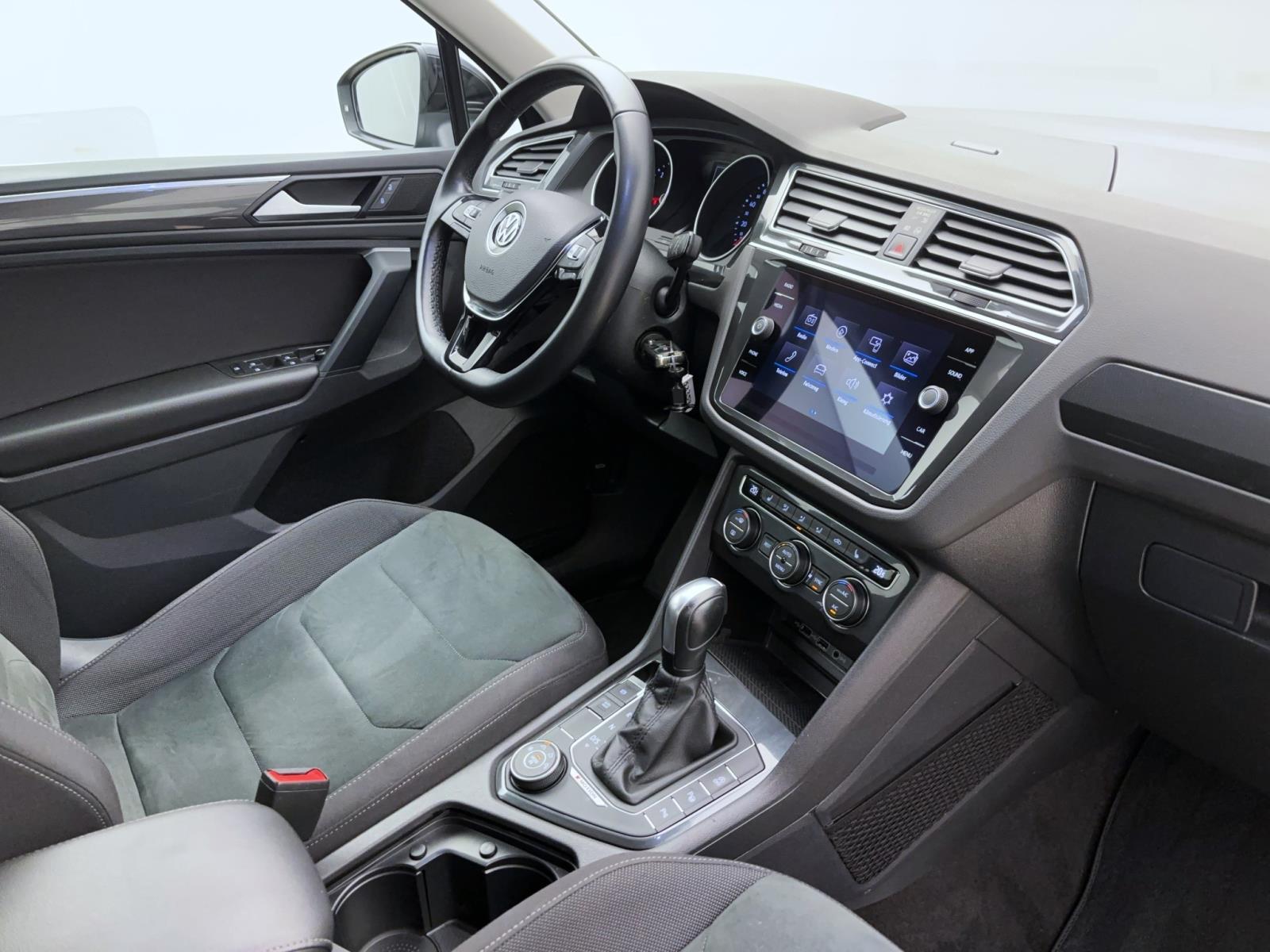 Volkswagen Tiguan 2.0 TDI DSG Highline 4MotionRearView LED ACC LightAssist