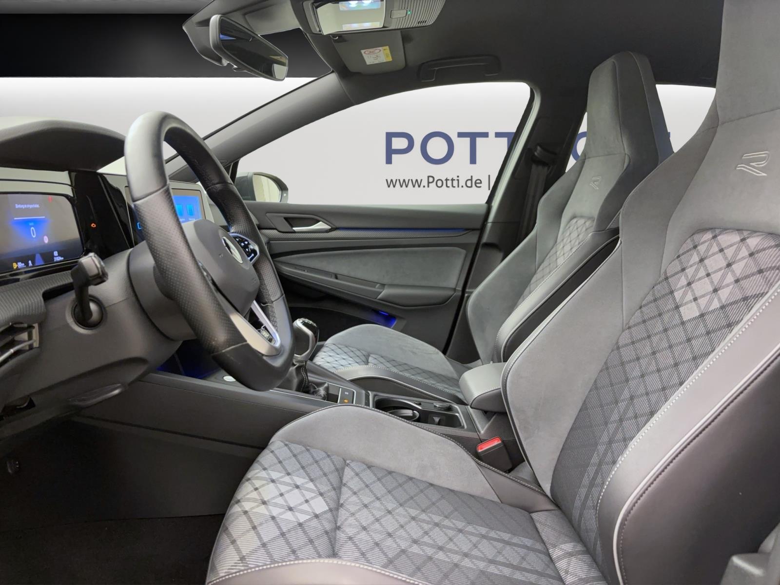 Volkswagen Golf 8 1.5 TSI R-Line Navi LED ACC Sitzhzg App-Connect
