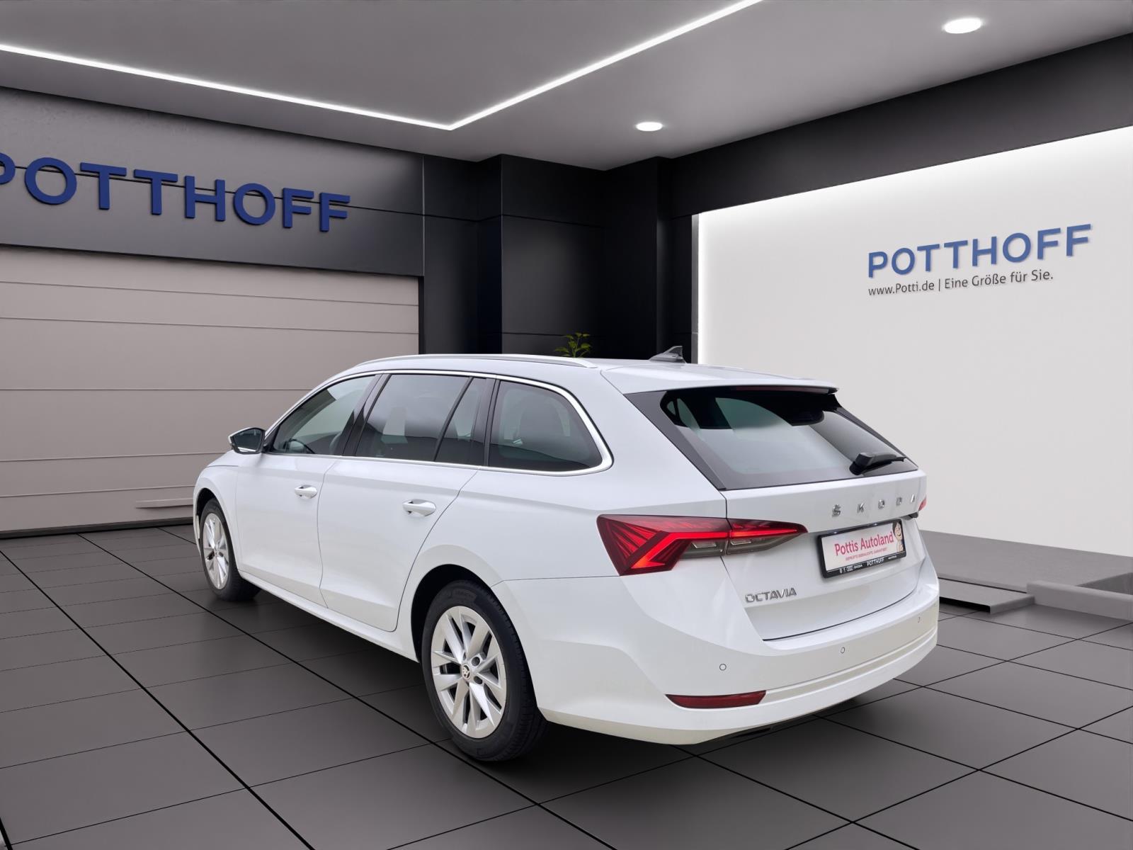 Skoda Octavia Combi 2.0 TDI DSG StyleMatrix Pano AHK Navi HUD ACC