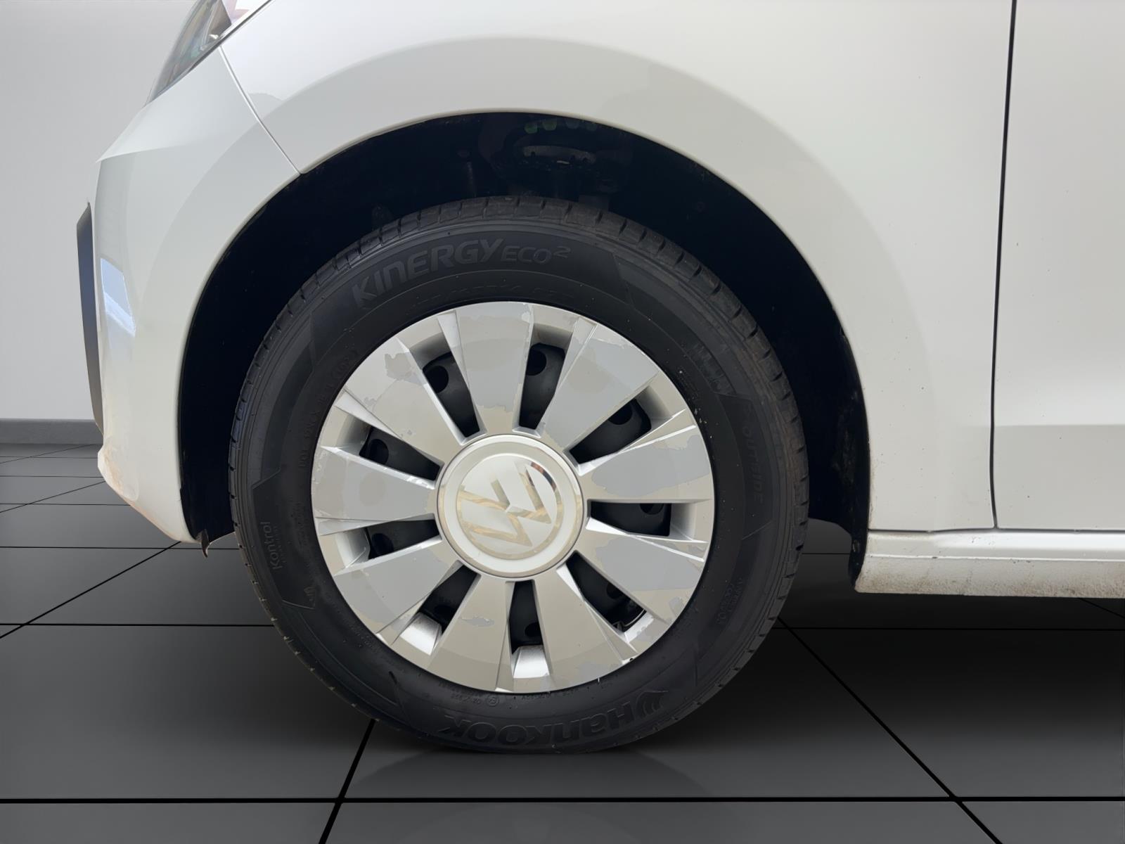 Volkswagen up! 1.0 TSI move up!Climatronic CompositionPhone