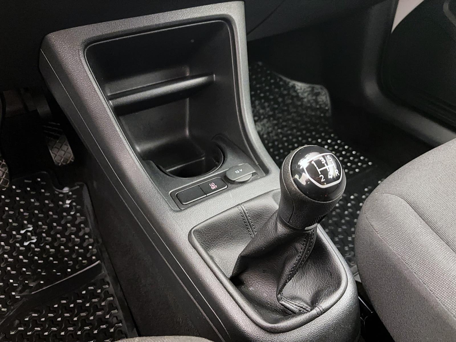 Volkswagen up! 1.0 TSI move up!Climatronic CompositionPhone
