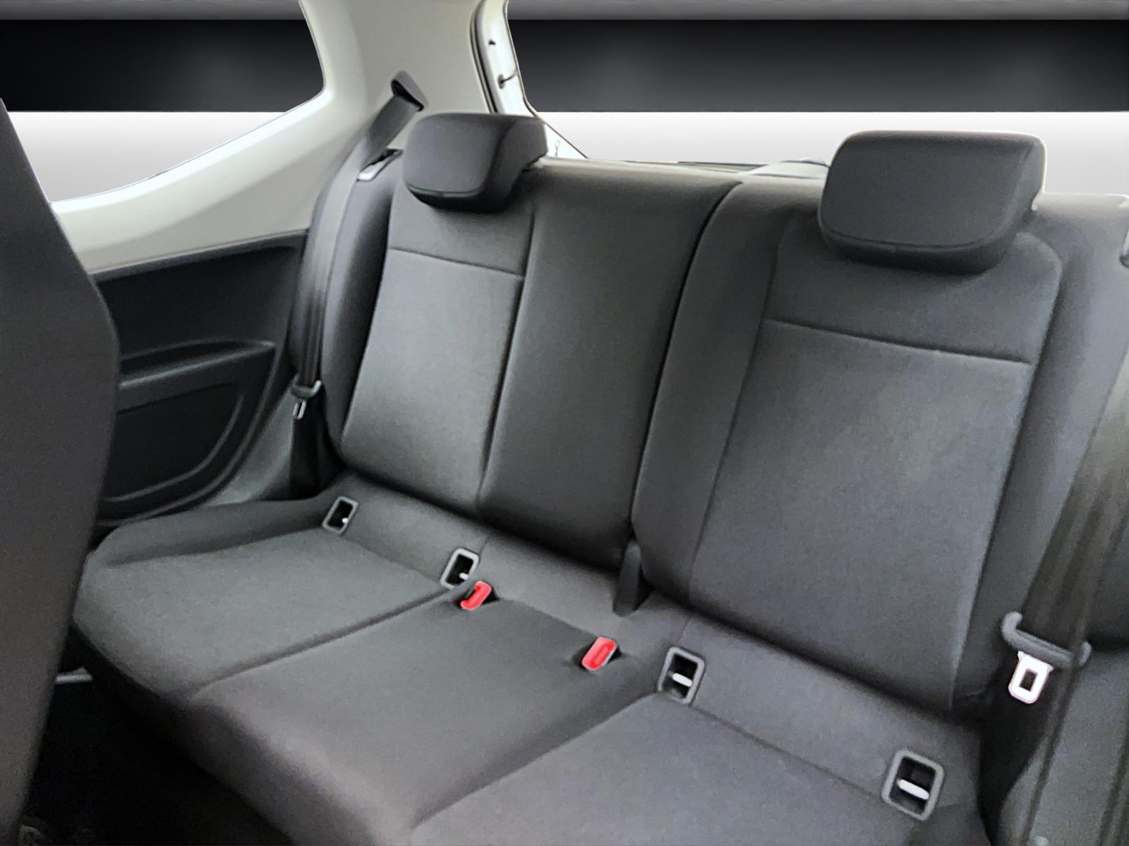 Volkswagen up! 1.0 TSI move up!Climatronic CompositionPhone