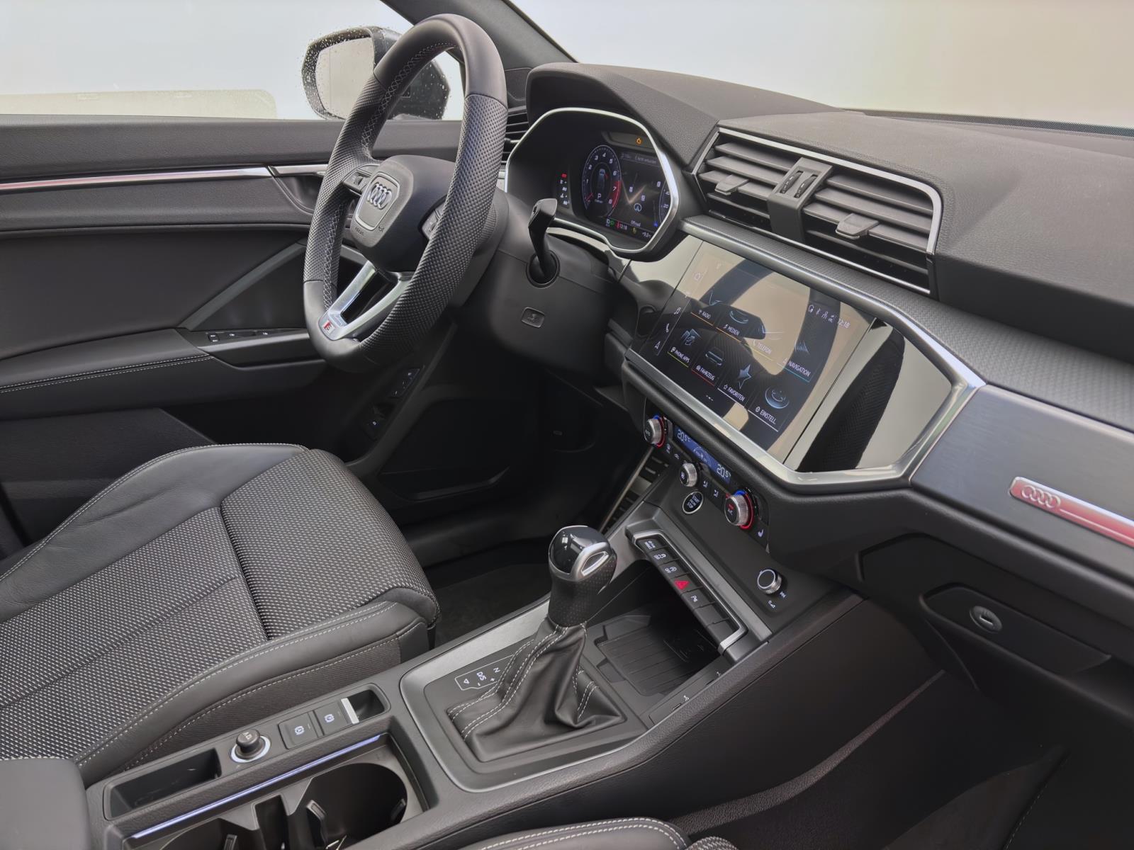 Audi Q3 Sportback 35 TFSI S LINE PANO AHK NAVI+ ACC KAMERA