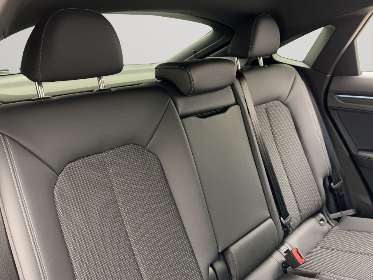 Audi Q3 Sportback 35 TFSI S LINE PANO AHK NAVI+ ACC KAMERA